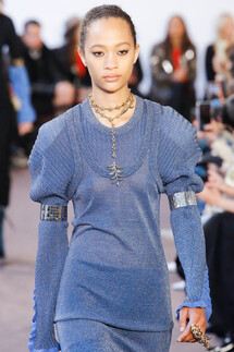 Details Chloé Fall 2018 Ready-to-Wear , Детали коллекции Хлоя осень зима 2018 , Fashion show , неделя моды в Париже , PFW , Paris Fashion Week , Mainstyles